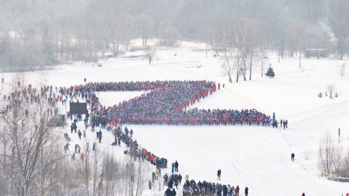 Hiihto | Tuhannet venäläishiihtäjät muodostivat Z-kirjaimen lumelle – Ruotsissa kauhistuttiin