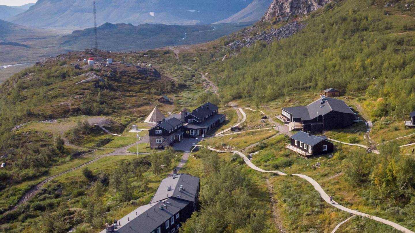 Tartuntataudit | Vatsapöpö ajaa turistit Kebnekaiselta Ruotsissa, vuoristo­asema jouduttiin sulkemaan
