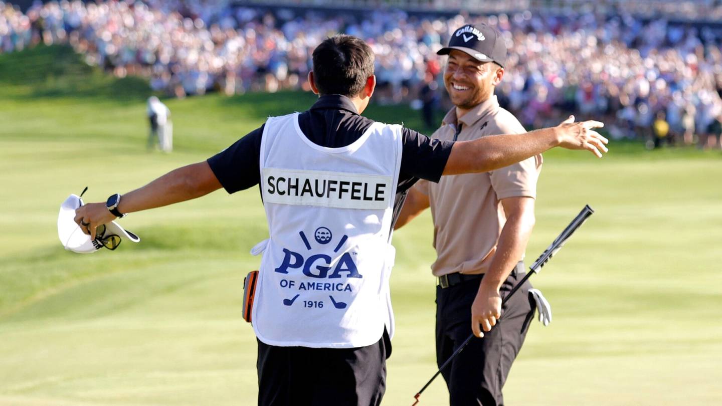 Golf | Xander Schauffele voitti PGA:n mestaruuden ja teki major-turnausten historiaa