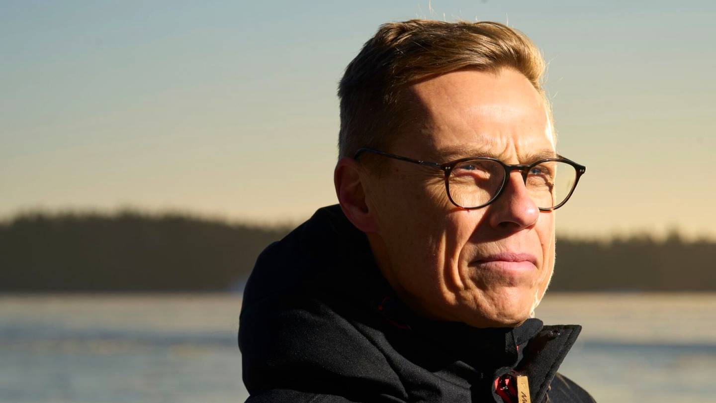 Jääkiekko | Alexander Stubb tuomitsi kiekko­johtajan Venäjä-kommentit: ”Selvä ymmärryksen puute”