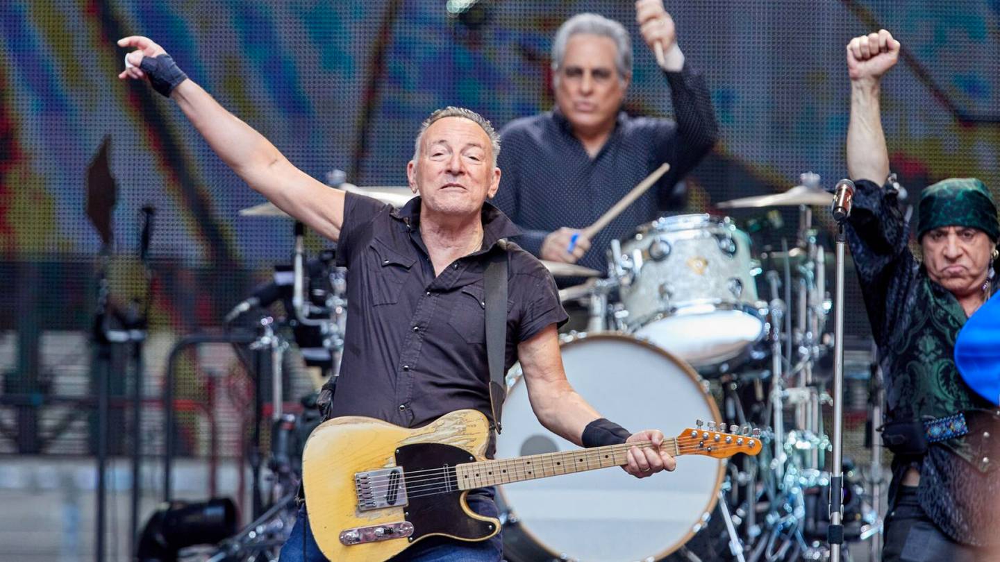 Musiikki | Bruce Springsteen & The E Street Band peruu kaikki keikat tältä vuodelta, artisti toipuu yhä maha­haavasta