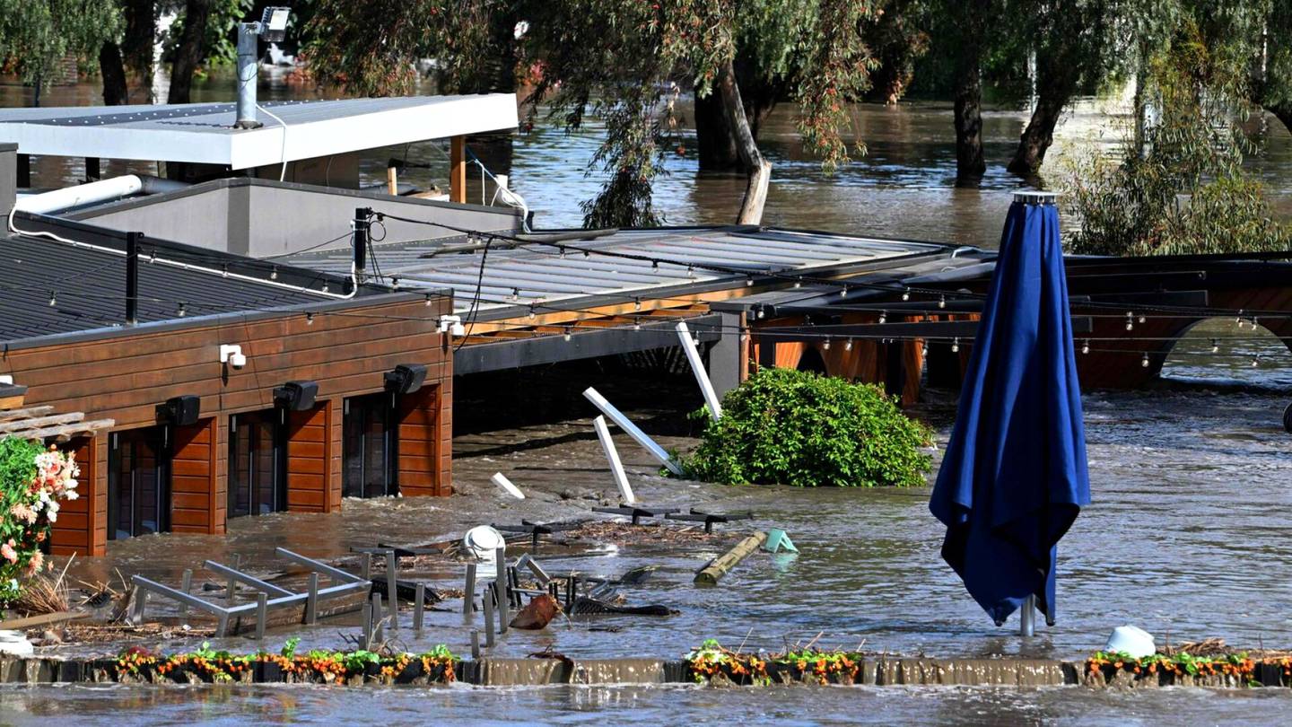 Australia | Tulvat koettelevat Australiaa, tuhansia kehotettu jättämään kotinsa