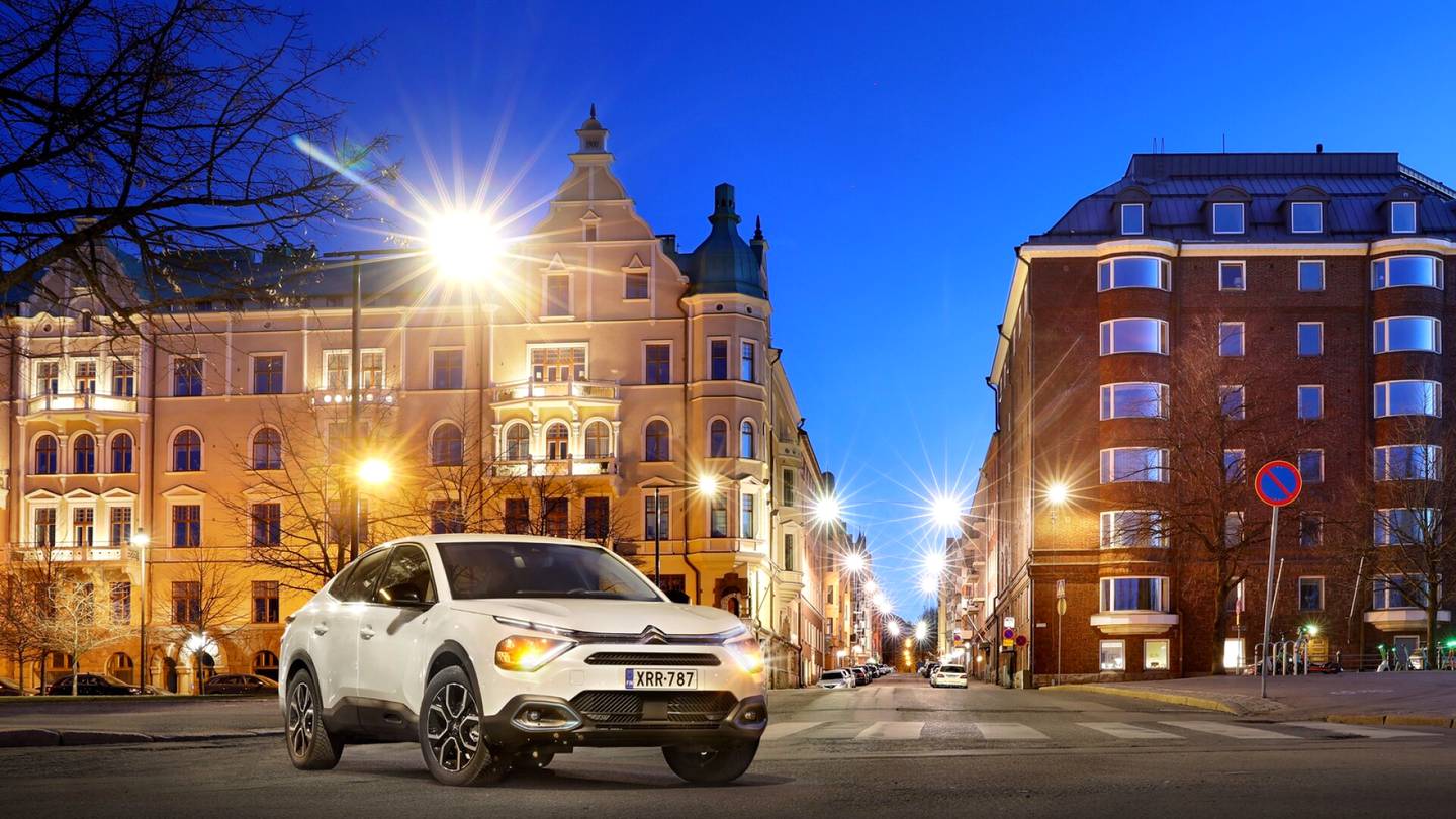 Sähköautot | Citroënin sähkö­auton hinnasta katosi yli 7 000 euroa