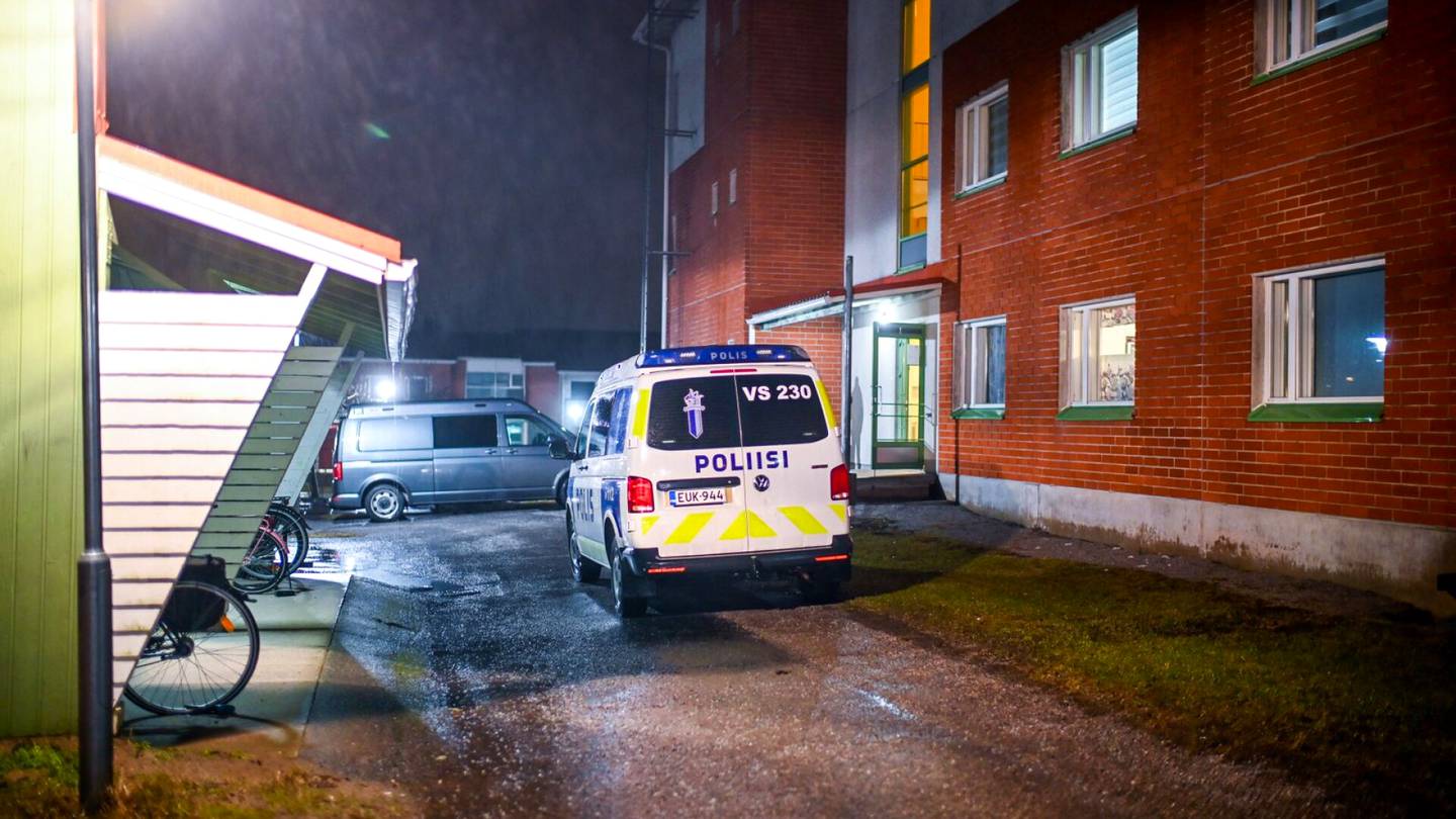 HS Turku | Krp ottaa tutkintaan Salon ampumis­tapauksen, jossa poliisi ampui miestä jalkaan
