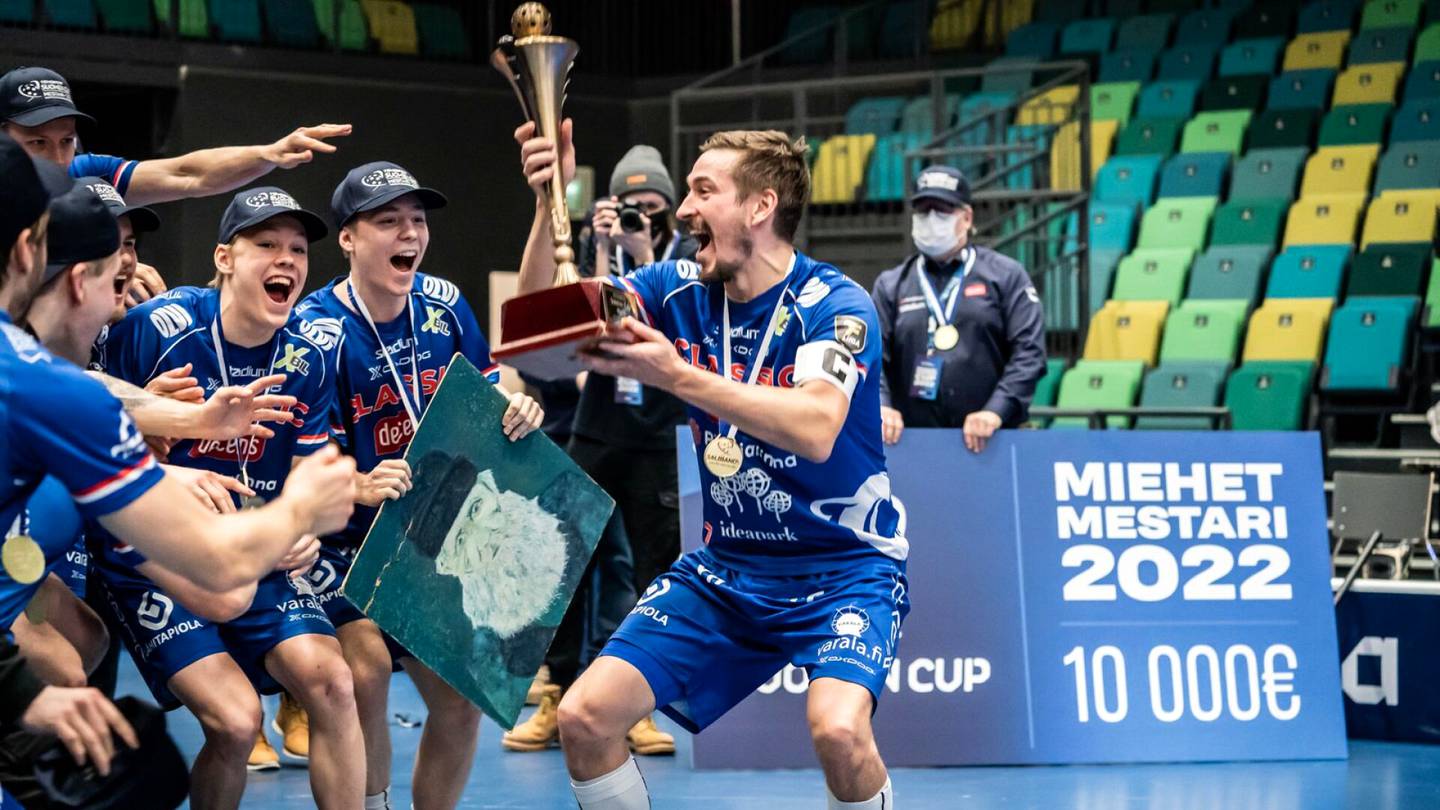 Salibandy | Classic voitti salibandyn miesten Suomen cupin – Mikko Leikkanen ratkaisi jatkoajalla