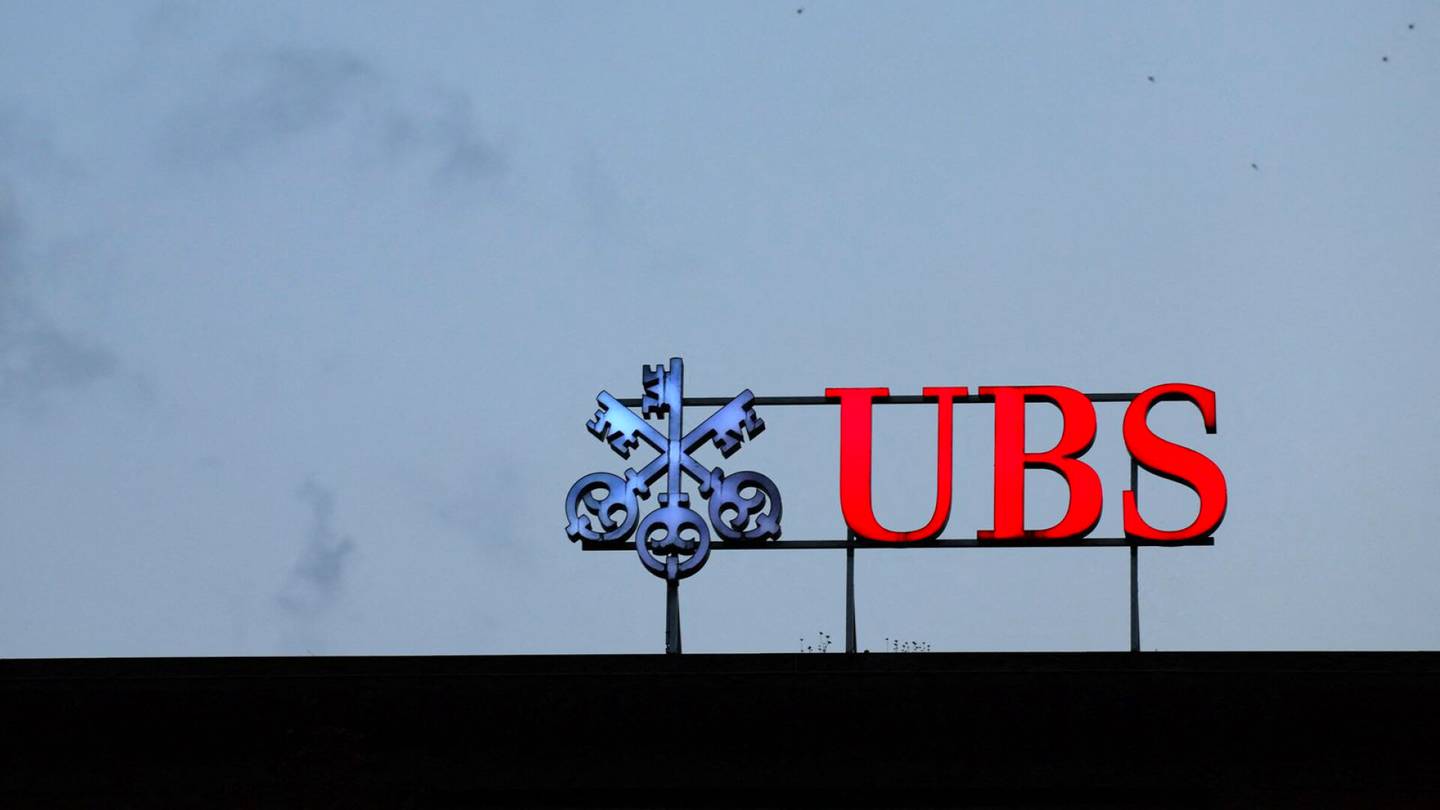 Pankit | Credit Suissen pelastaja UBS takoi pankkien ennätystuloksen – vähentää silti 3 000 työpaikkaa