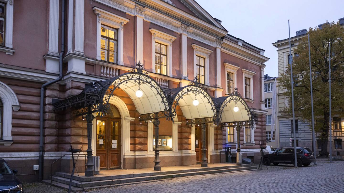 Arkkitehtuuri | Helsinki ehdottaa: Tällaisia historiallisen teatterin ylimääräiset kerrokset olisivat