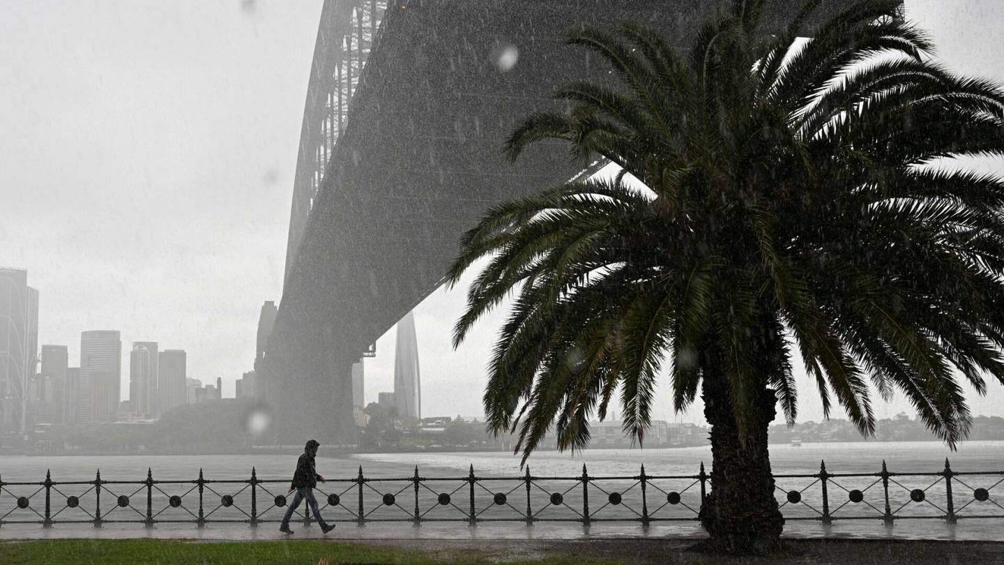 Australia | ”Puusodat”riivaavat Sydneyn miljoona­kaupunkia