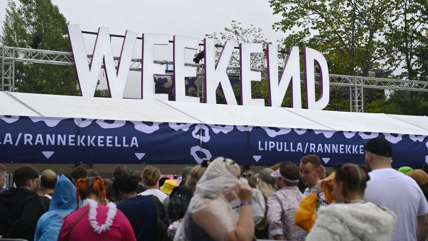 Tapahtumat | Weekend Festival käynnistyi sateisessa säässä – Poliisin mukaan tapahtuma on sujunut rauhallisesti