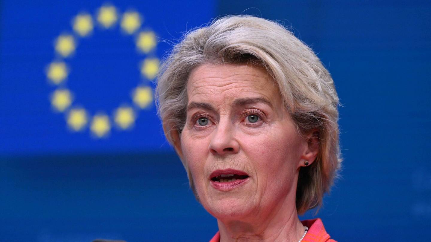 EU | Tänään on Ursula von der Leyenin kohtalon päivä – Puhe ratkaisee, saako uudelleen­nimitys meppien tuen