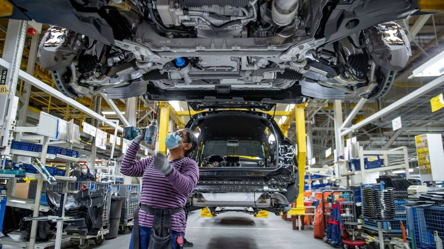 Yritykset | Valmet Automotiven auto­tuotanto vähenee Uuden­kaupungin-tehtaalla, 630 työ­paikkaa uhattuna