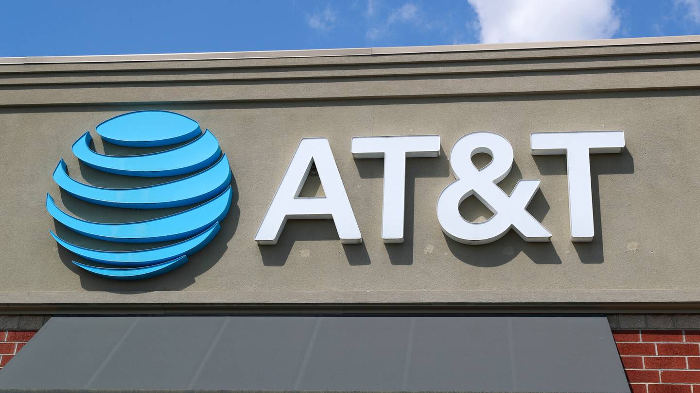 Tietomurrot | Operaattori­jätti AT&T:n mukaan hakkerit pääsivät käsiksi lähes kaikkien sen asiakkaiden puheluihin ja teksti­viesteihin