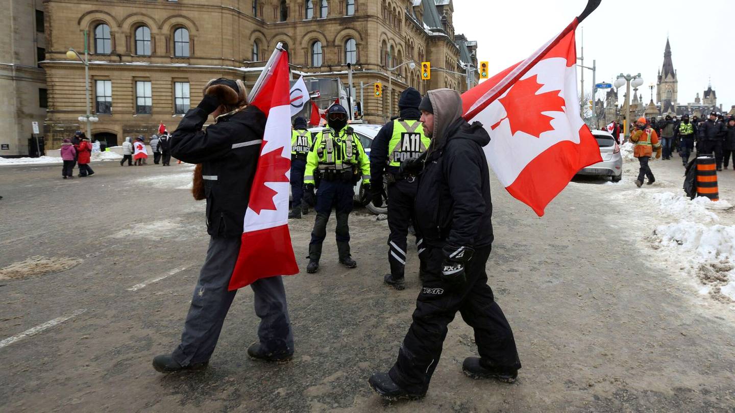 Koronavirus | Kanadan Convoy-mielen­osoitusten taustalla on huoli, jolle löytyy perusteita: vertailu paljastaa rajoituksien olevan maassa ankaria