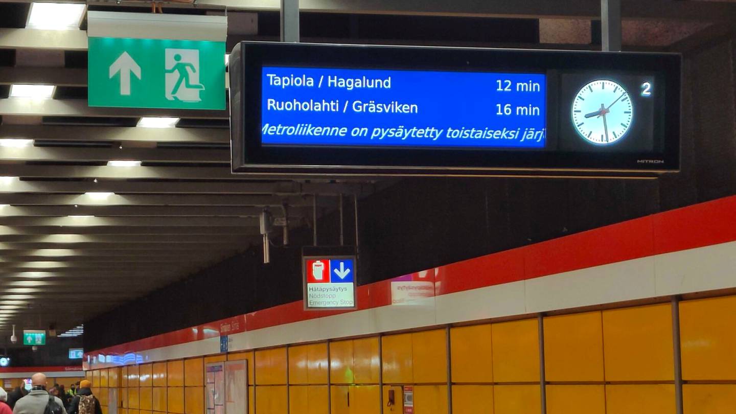 Joukkoliikenne | Raiteille juossut ihminen sotkee metro­liikennettä Helsingissä ja Espoossa