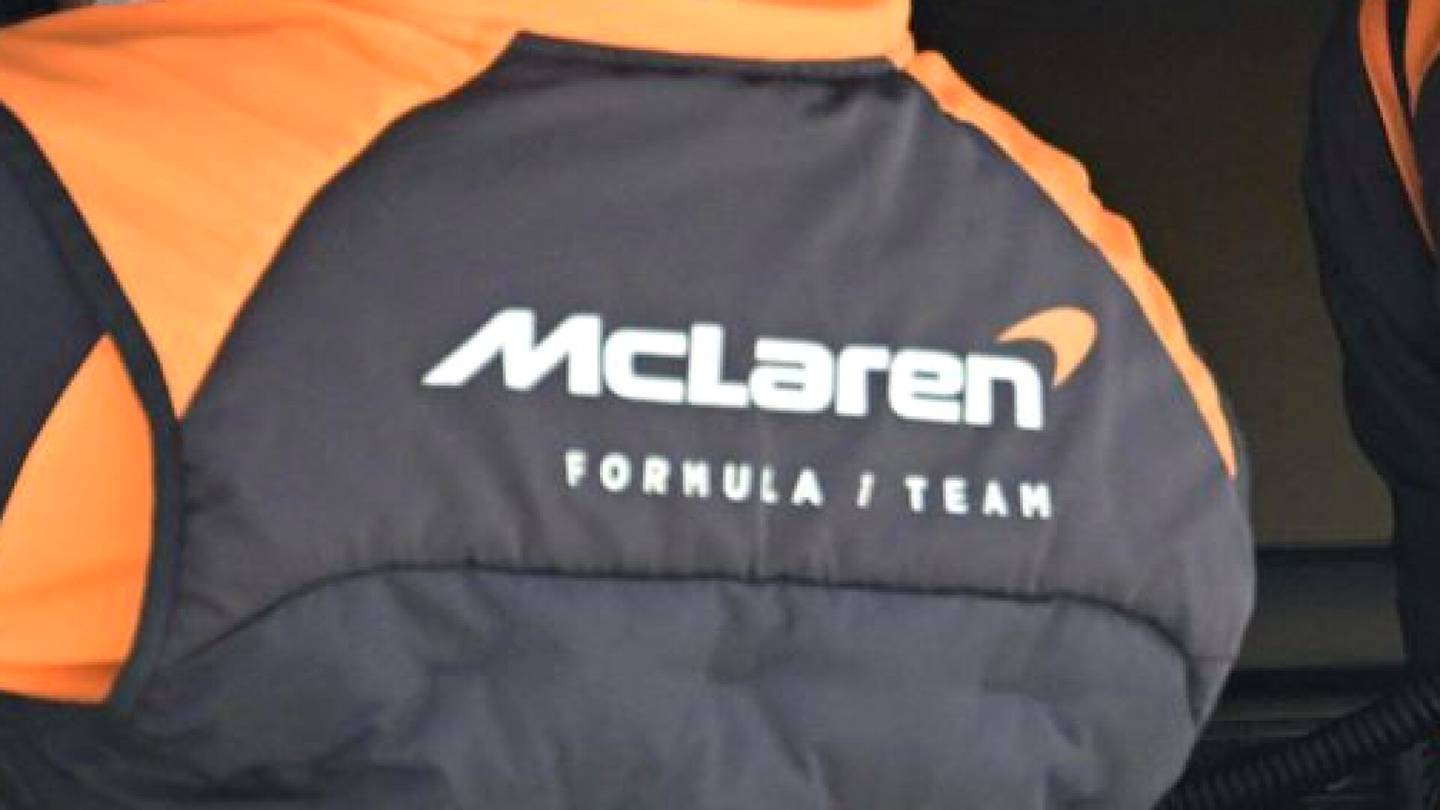 Yritykset | Brittiläinen luksus­auto­valmistaja McLaren alkaa myydä 450 dollarin lenkkareita