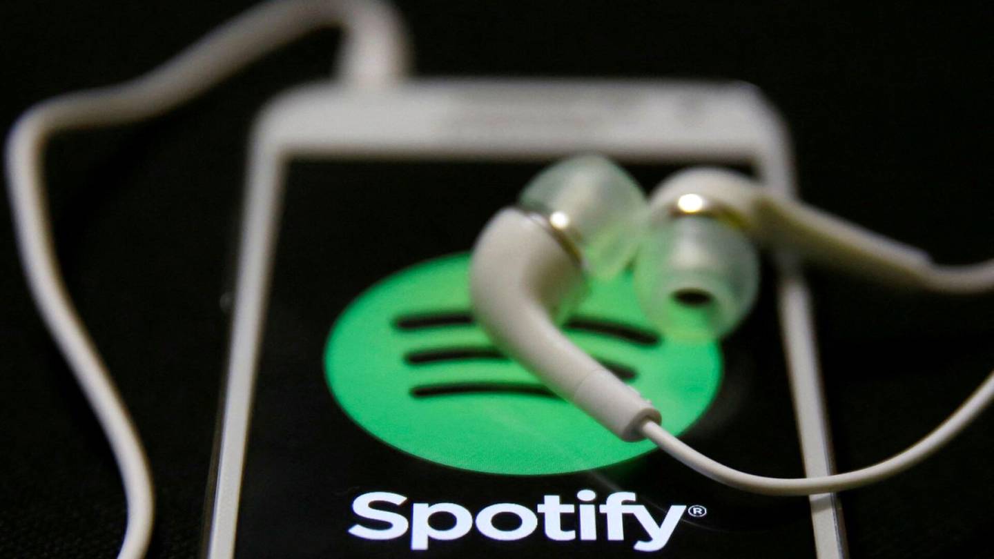 Musiikki | Spotifyssa paljastui ruotsalais­tehtailu: Säveltäjät tekevät vale­nimillä tausta­musiikkia, jota on kuunneltu miljardeja kertoja