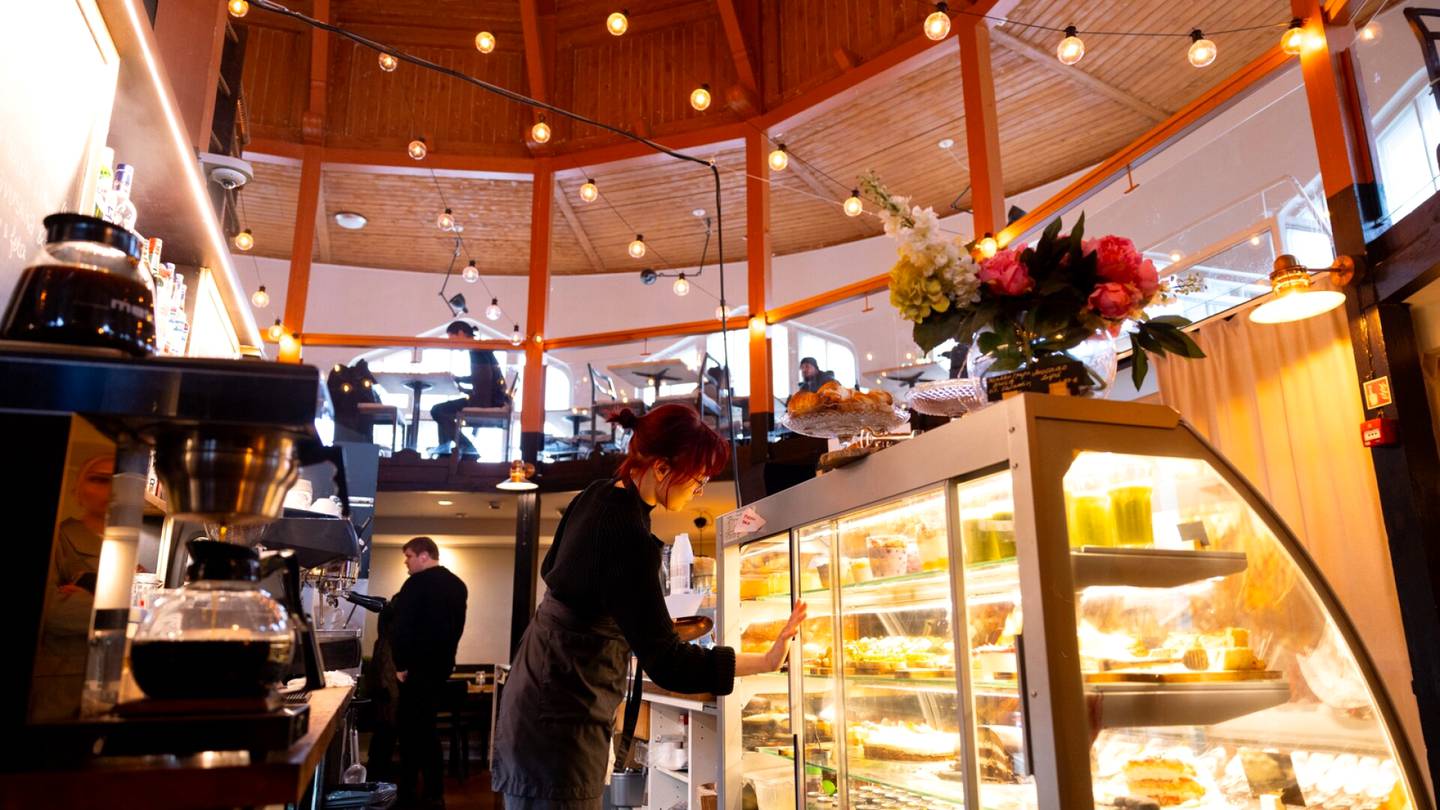 Pikatesti | Hietalahden hallin suojassa on ravintola, jossa ruoka on hyvää ja tunnelma kepeä kuin ruotsinlaivassa