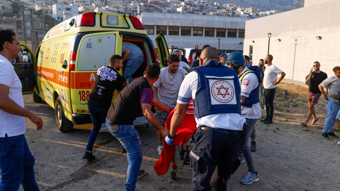 Lähi-itä | Libanonista ammuttu raketti osui tuhoisasti jalkapallo­kentälle – Israel valmistelee vastatoimia