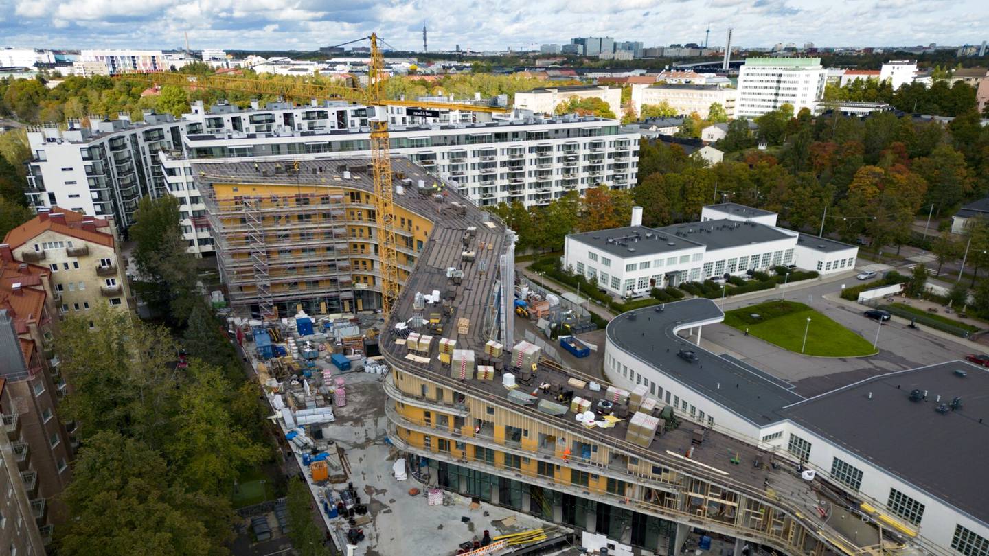 Arkkitehtuuri | Luksus­kerrostalon hahmo nousi keskelle Töölöä – Yksi asunto nousi niin halutuksi, että sitä jonotettiin
