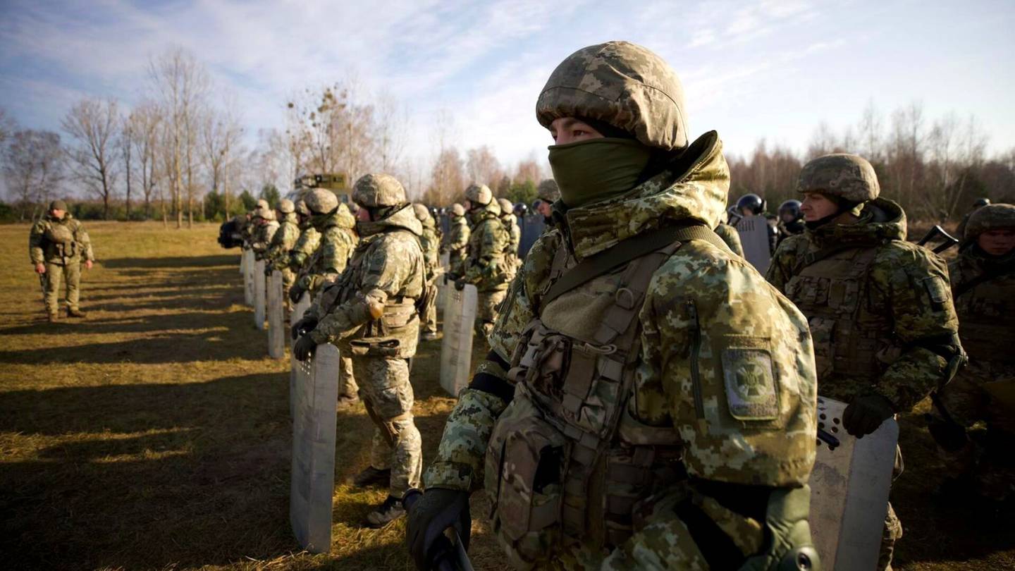 Ukraina | Ukraina sijoittaa joukkoja turvaamaan Valko-Venäjän vastaista rajaa