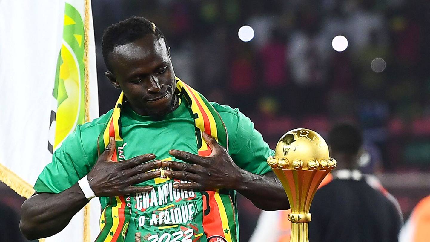 Jalkapallo | Senegal voitti Afrikan mestaruus­turnauksen, Liverpoolin Sadio Mané ratkaisi rangaistus­potku­kilpailun