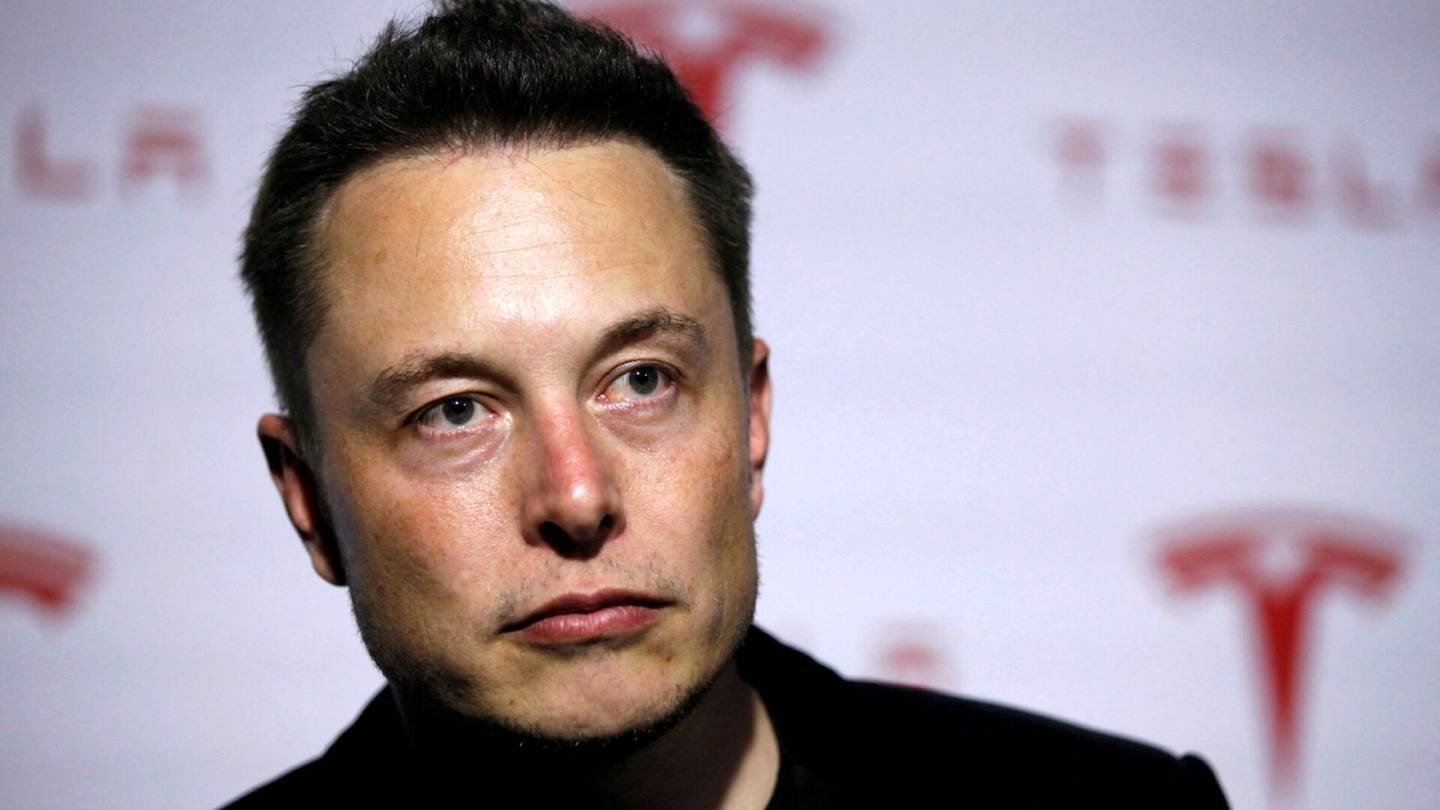 Tesla | Elon Musk haluaa irtisanoa 10 prosenttia Teslan työvoimasta, koska hänellä on ”super­huono tunne taloudesta” – Yrityksen osake sukelsi 9 prosenttia