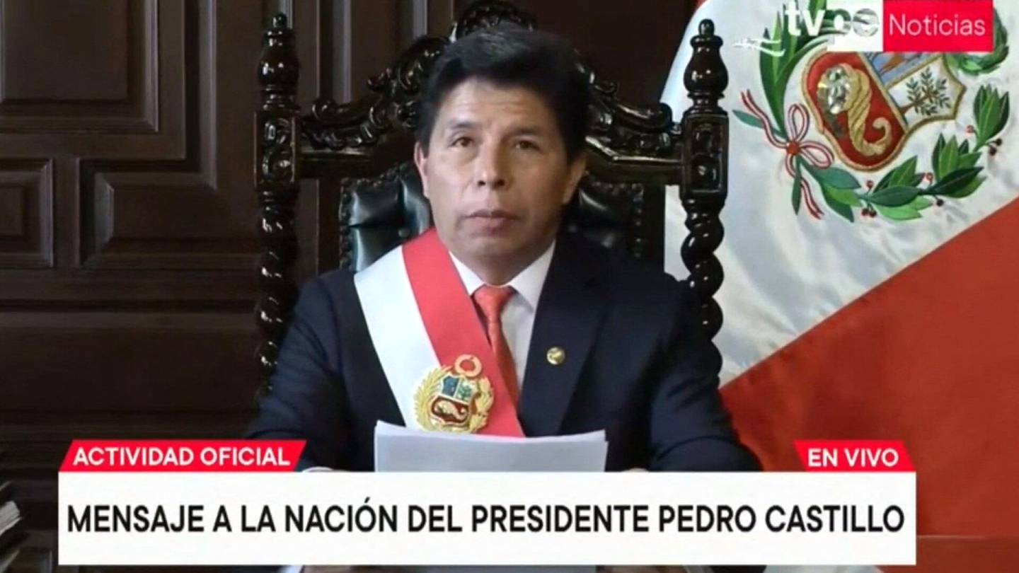 Peru | Peru syvässä kriisissä: presidentti pidätetty, sanoi hajottavansa kongressin