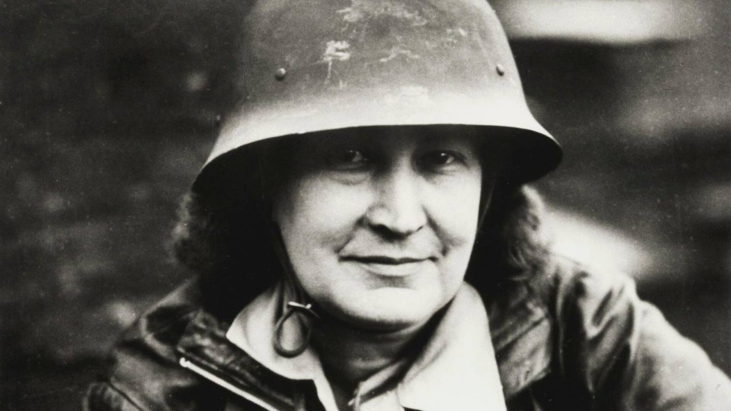 Historia | Yhdysvaltalaisella valo­kuvaajalla Thérèse Bonneylla oli jatkosodan aikana salainen tehtävä Suomessa