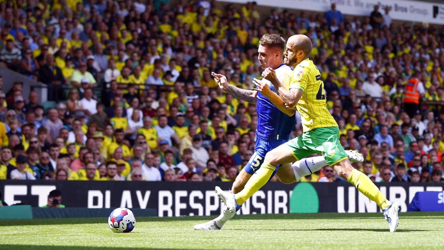 Jalkapallo | Kauden surkeasti aloittanut Norwich City sai huonoja uutisia – kolhittu Teemu Pukki jäi sivuun tiistain ottelusta