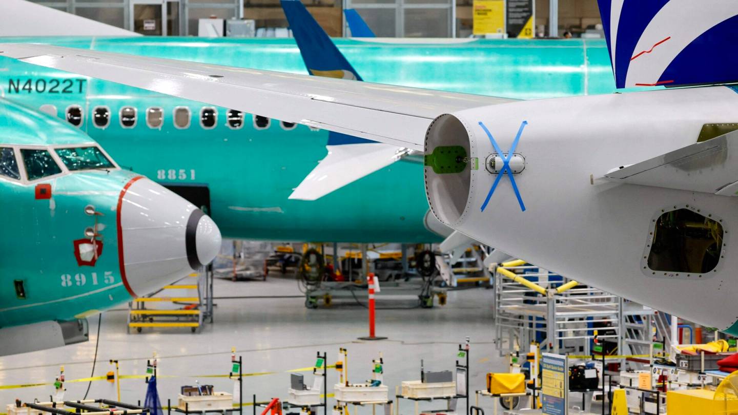 Ilmailu­ala | Onnettomuuksia ja paneelin repeytyminen irti kesken lennon – Kohut ovat seuranneet syyllisyytensä nyt tunnustanutta Boeingia