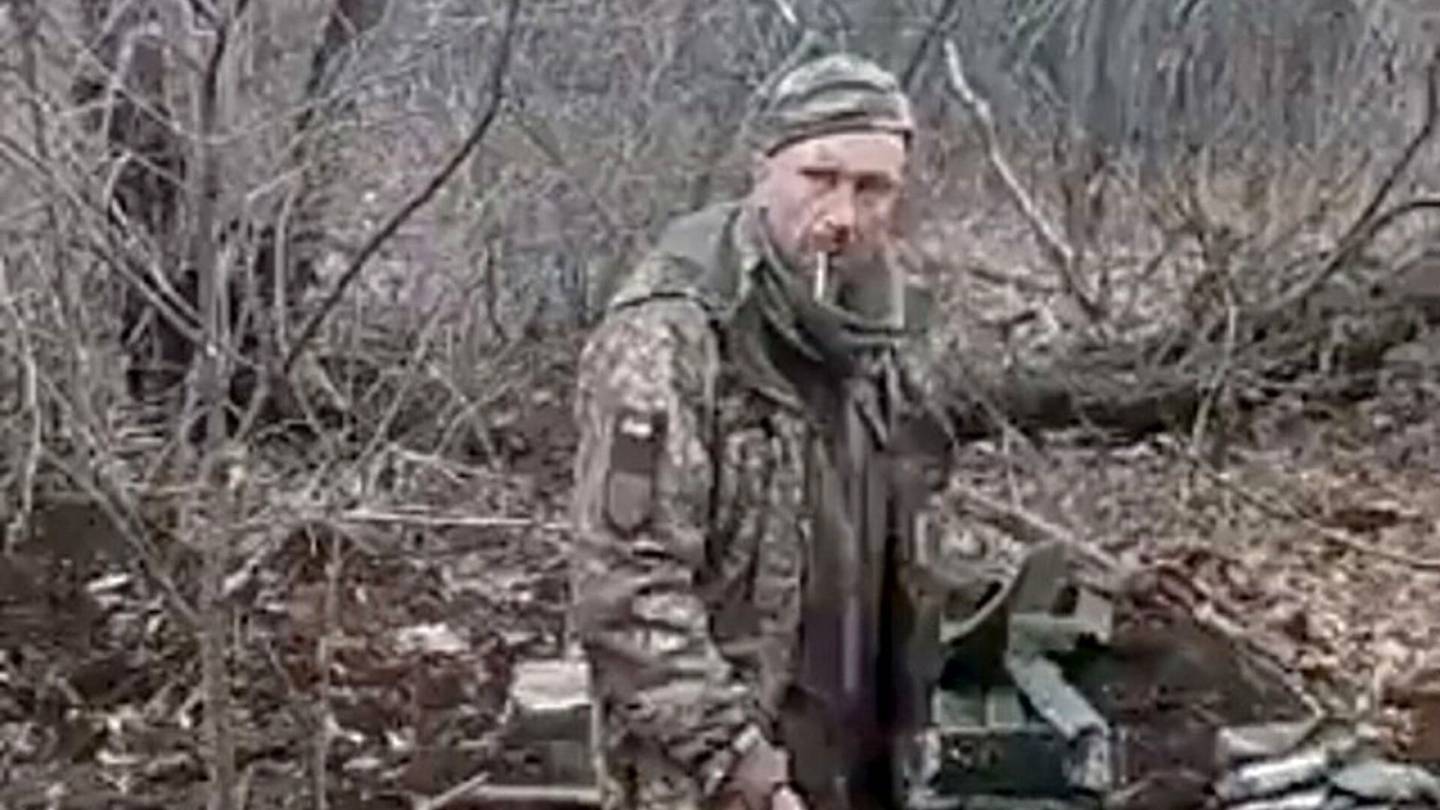 Venäjän hyökkäys | Kahden eri miehen sukulaiset tunnistavat ammutun sotavangin – kuka hän on?