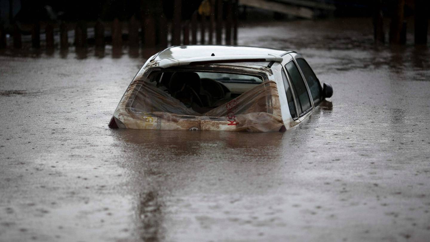 Luonnonkatastrofit | Sateet palasivat tulvien koettelemaan Brasiliaan – yli 600 000 ihmistä jättänyt kotinsa