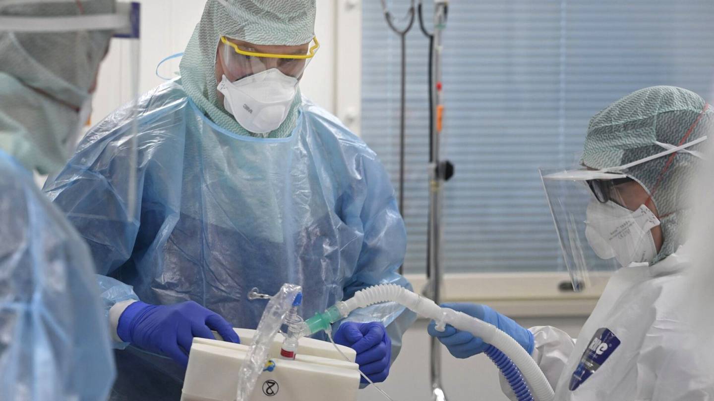 Tartunnat | Husin sairaaloissa nyt 99 koronapotilasta – ”Näyttäisi, että rokotesuoja pitää”