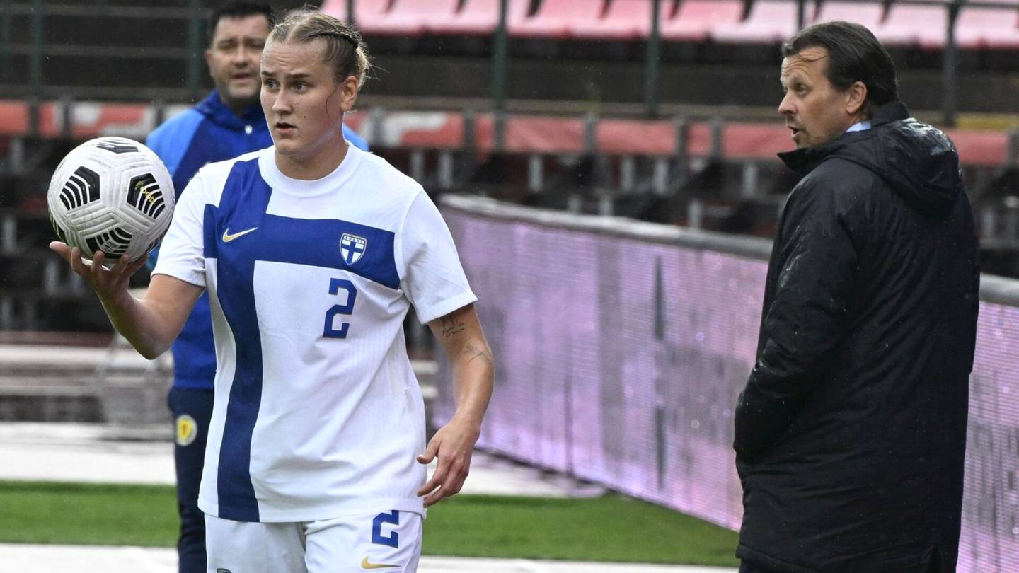 Jalkapallo | Helmarit kohtaa historiallisessa pelissä Slovakian: ”Tätä ottelua olemme odottaneet paljon”