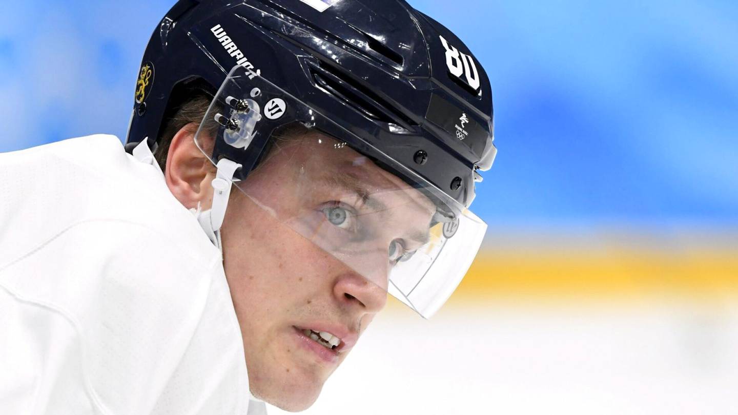 Jääkiekko | Olympiavoittaja ja maailmanmestari Saku Mäenalanen palaa NHL:ään