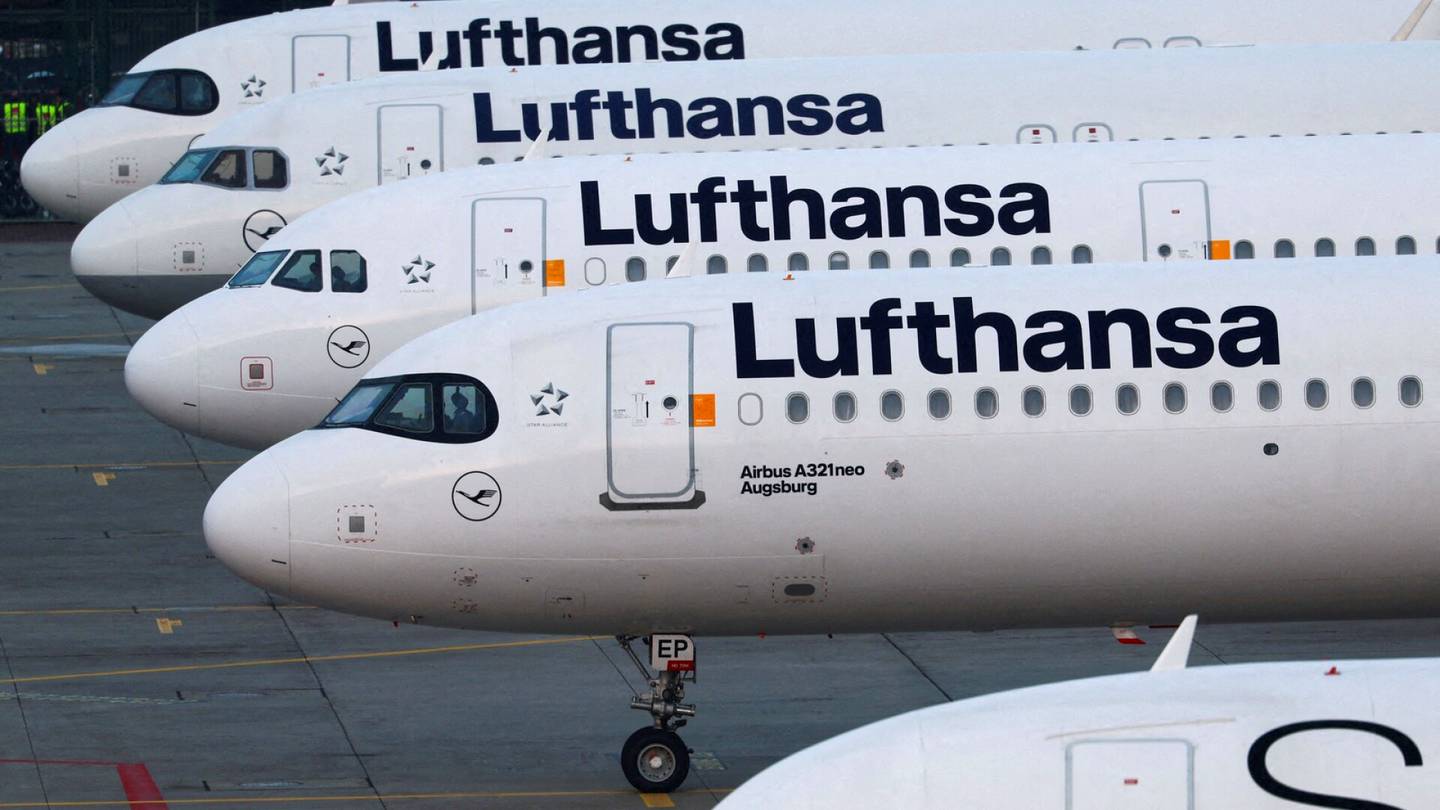Ilmailu | Lufthansa alkaa veloittaa lisä­maksua kattaakseen ympäristö­kustannuksia