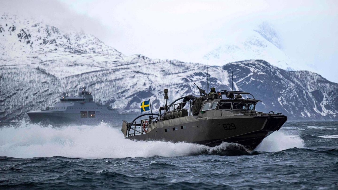 Ruotsi | Ruotsissa ehdotetaan puolustuksen vahvistamista miljardeilla
