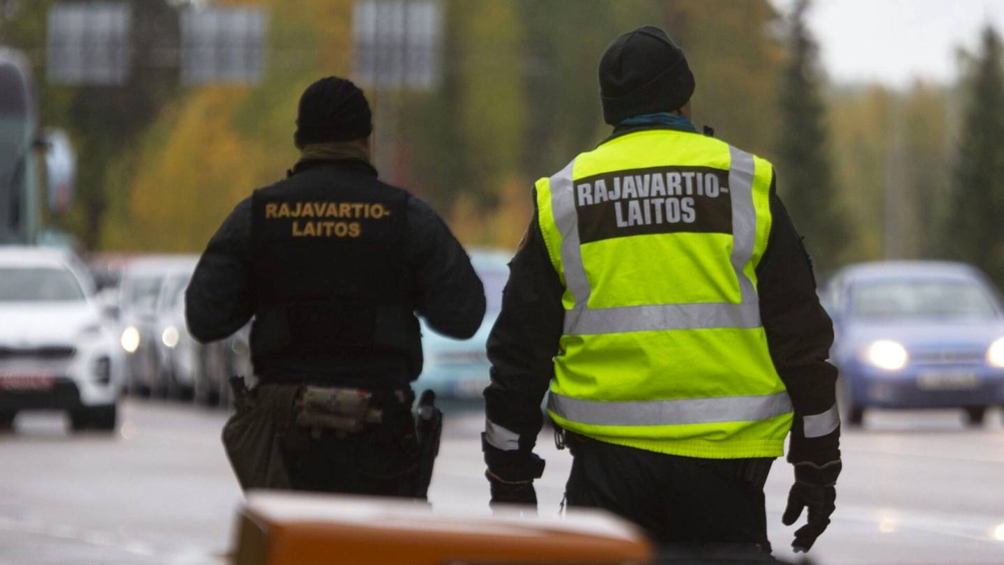 Käännytyslaki | Rajavartiolaitos: Venäjä voisi heti lähettää ihmisvirtoja Suomeen