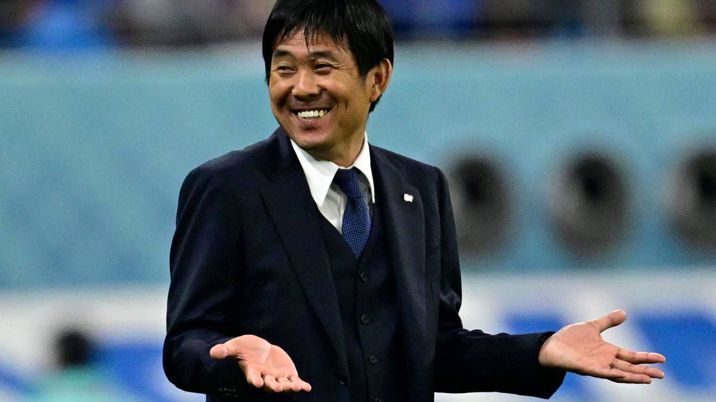 Jalkapallo | Hajime Moriyasu johti Japanin jättiläisten kaatoon Qatarissa – sai nyt pitkän jatkosopimuksen