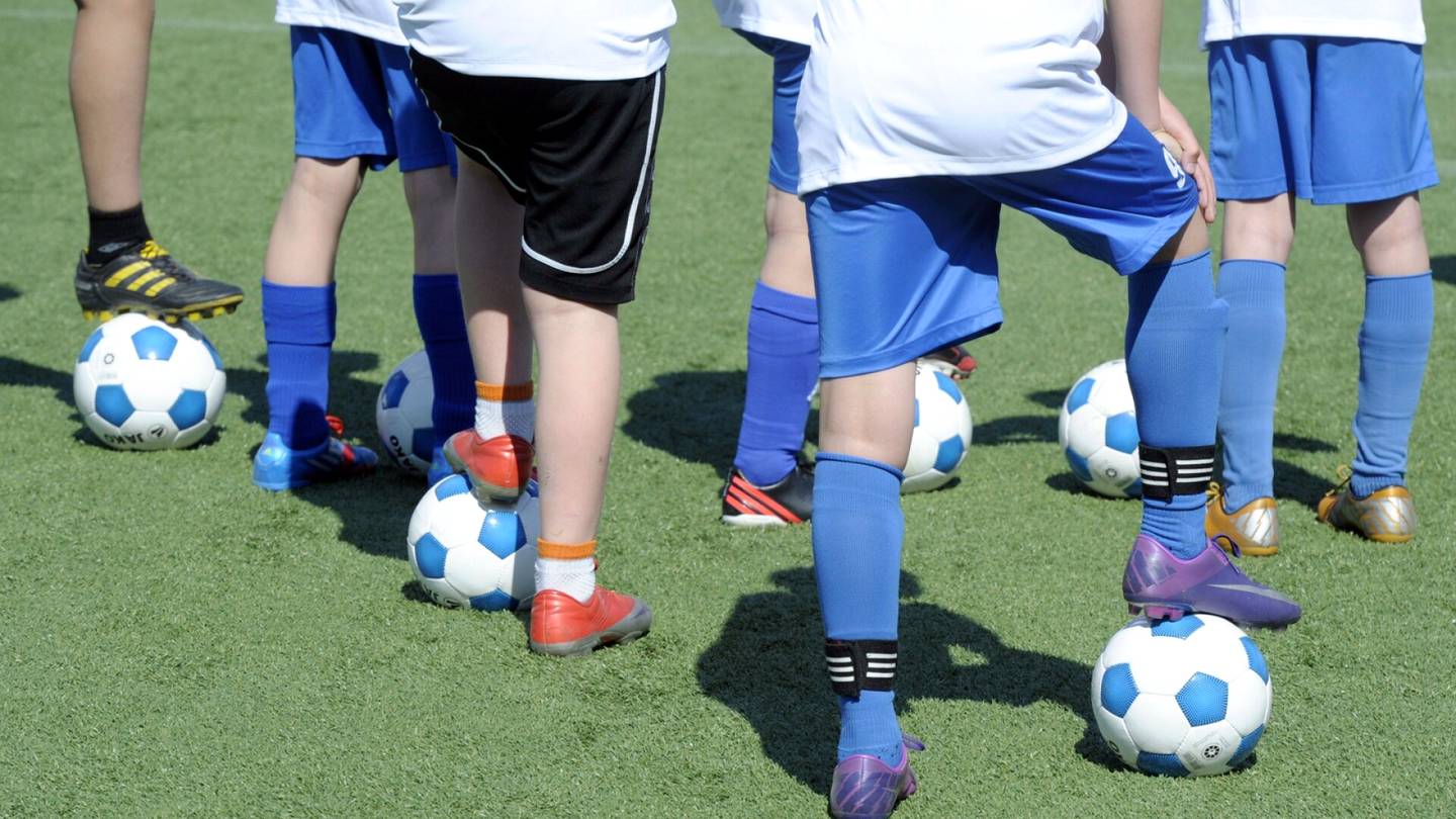 Jalkapallo | Junioripelaajan kohtelu johti yli 3 000 euron laskuun – nyt lapsen vanhemmat kertovat tapahtumista