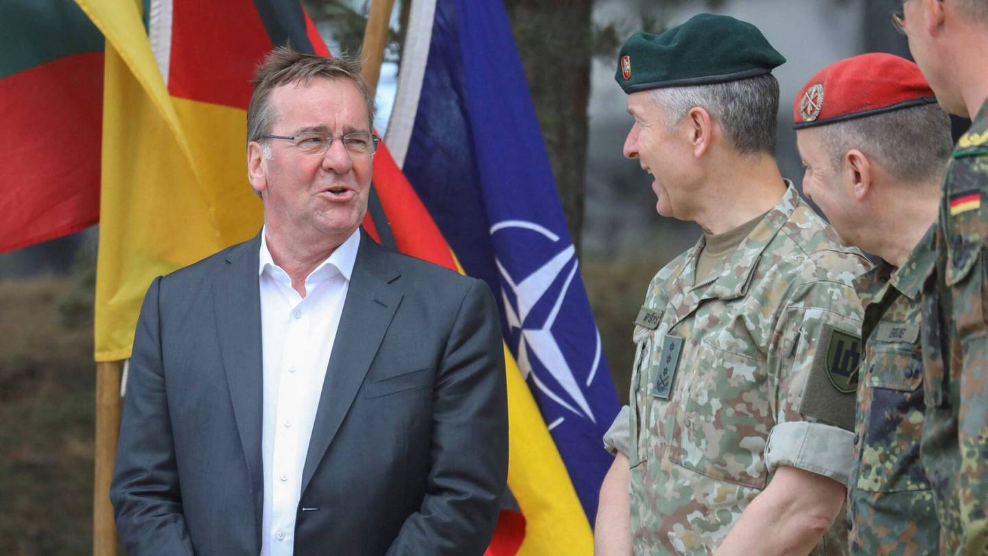 Venäjän hyökkäys | Saksa lupaa omaansa ja Naton puolustus­tukea tarvittaessa Puolan itä­osiin