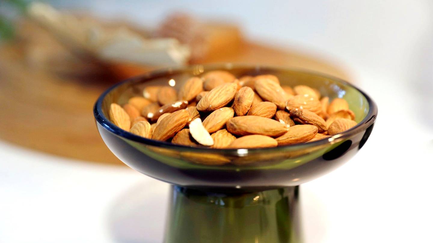 Ruokaväärennökset | Mantelijauheita on jatkettu Euroopassa maapähkinällä – ”Yksi yleisistä ruokapetoksen muodoista”