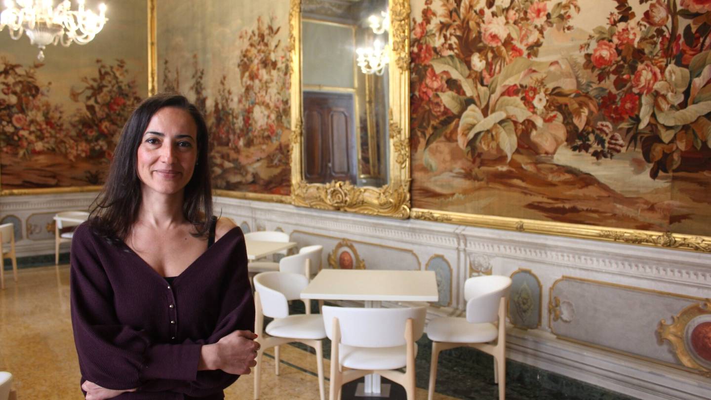 Italia | ”Työpöytäni on Berlusconin entisessä makuuhuoneessa” – ex-pääministerin palatsista tuli median päämaja