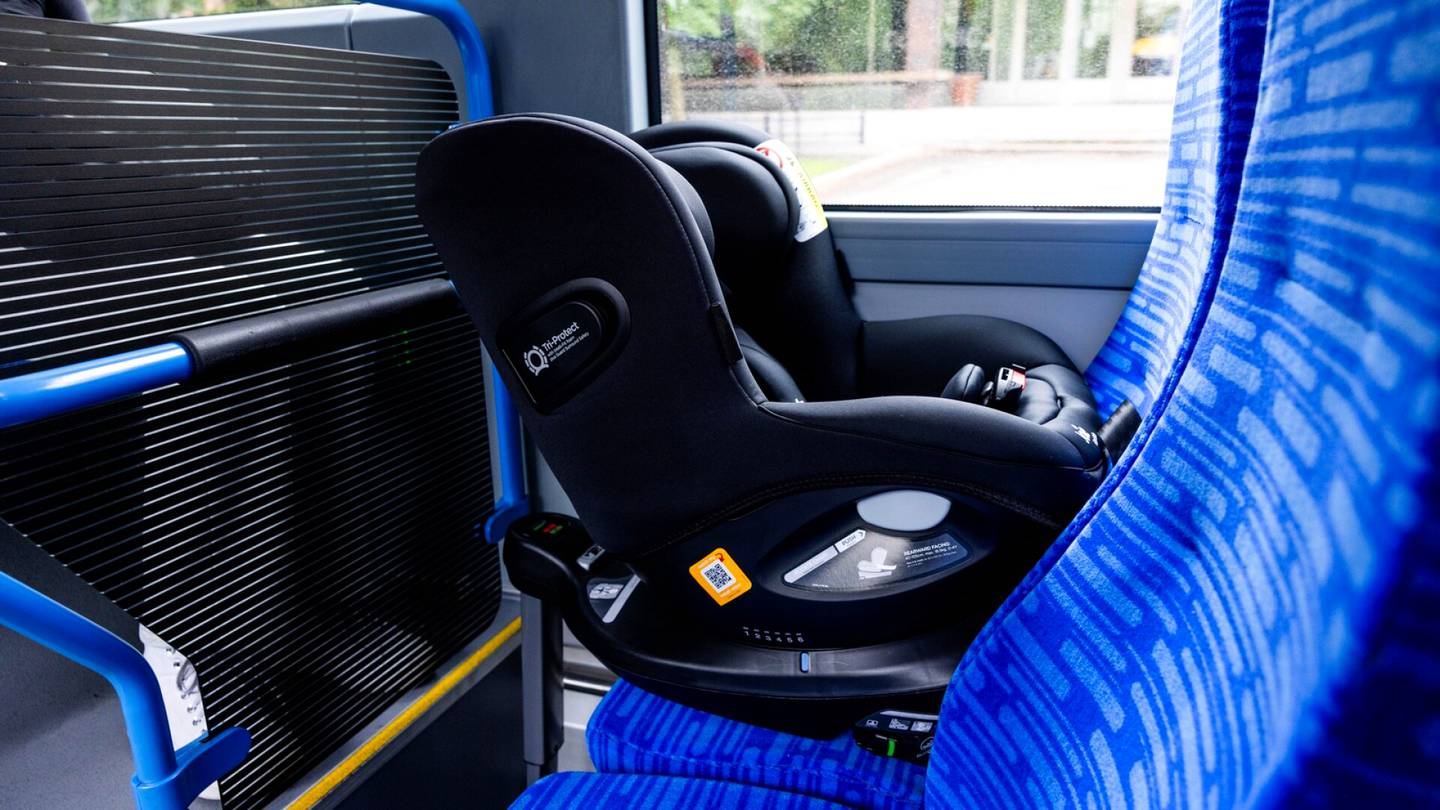 Turku | Lapsille asennettiin omat istuimet busseihin – ”Tätä toivotaan muuallekin Suomeen”