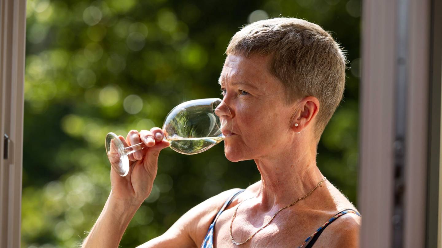 Henkilö | Satu Lappalainen ei erottanut varmuudella valkoviiniä punaviinistä – sitten hän muutti viinitilalle Uuteen-Seelantiin ja tuottaa nyt viinejä Suomeenkin