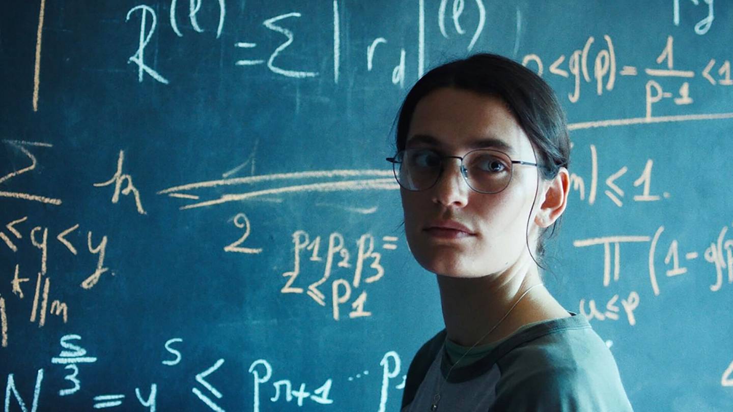 Elokuva-arvio | Elokuva nuoresta matematiikkanerosta kärsii ennalta-arvattavuudesta