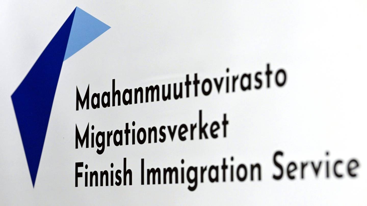 Turvapaikanhaku | Maahanmuuttovirasto lakkauttaa vastaan­otto­keskuksia