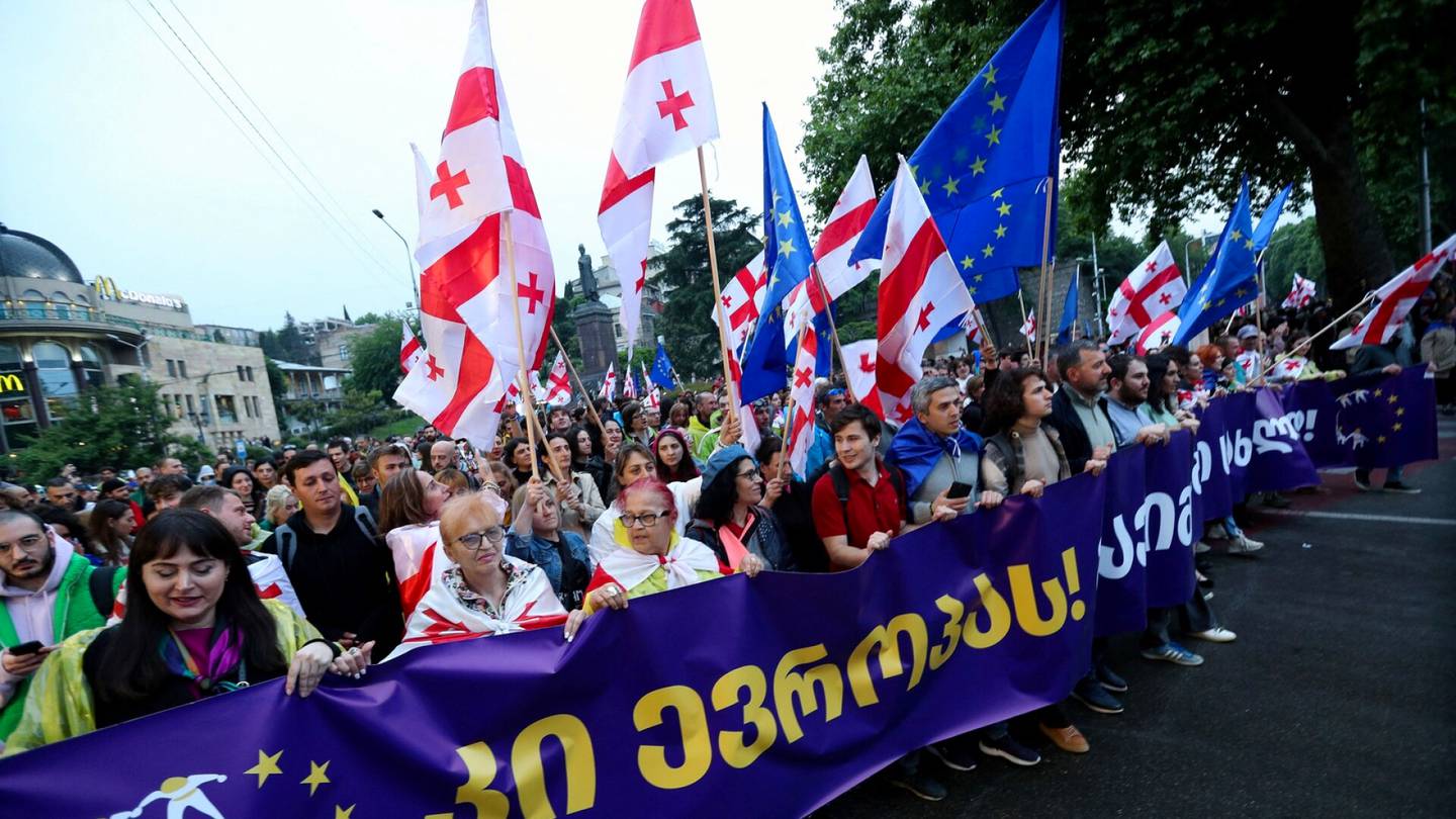 Georgia | Venäjä pelkää, että Georgian mielenosoitukset muuttuvat ”Euromaidaniksi”