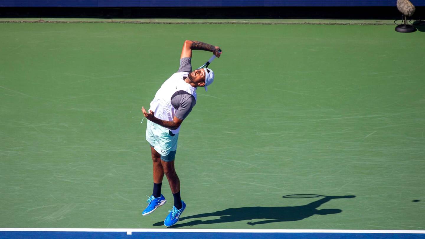 Tennis | Tennistähti Nick Kyrgios aiotaan haastaa oikeuteen käytöksestään – vihjaili katsojan juoneen 700 juomaa