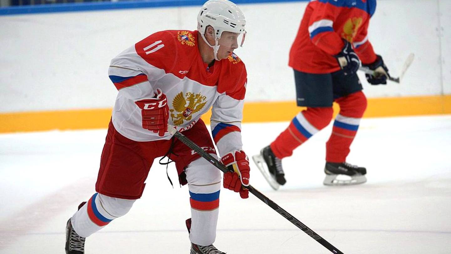 Jääkiekko | Vladimir Putin kosiskelee pohjoisamerikkalaisia kiekkoilijoita jäämään Venäjälle ja KHL:ään